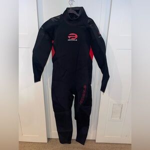 Pinnacle Aquatics Men’s Black/Red Wetsuit, 4XL, NWT